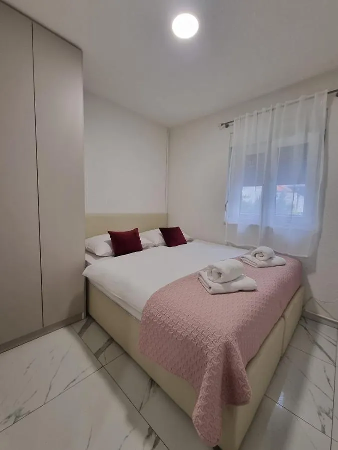Apartman Lovre Zadar 0*,